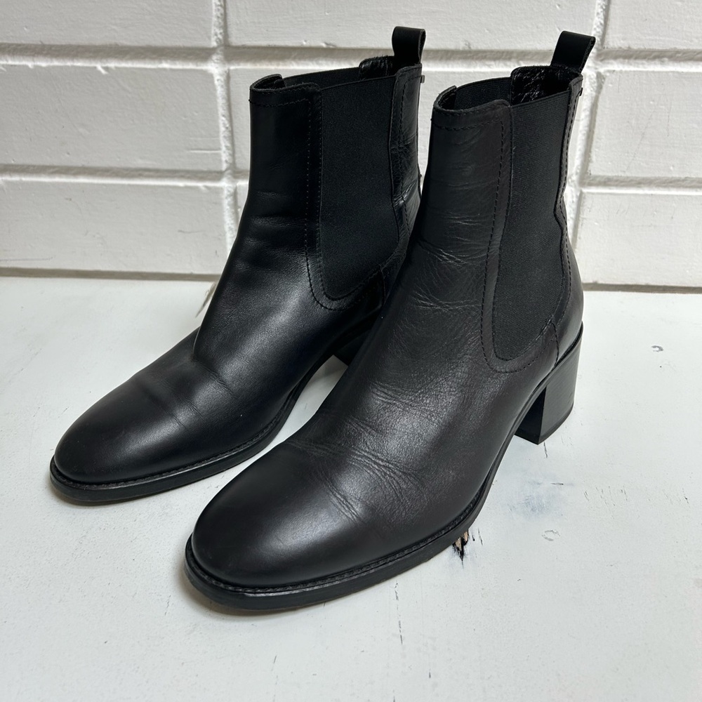 Aquatalia Women's Jemma Weatherproof Block-Heel Chelsea Booties Size 9.5 - Picture 3 of 12